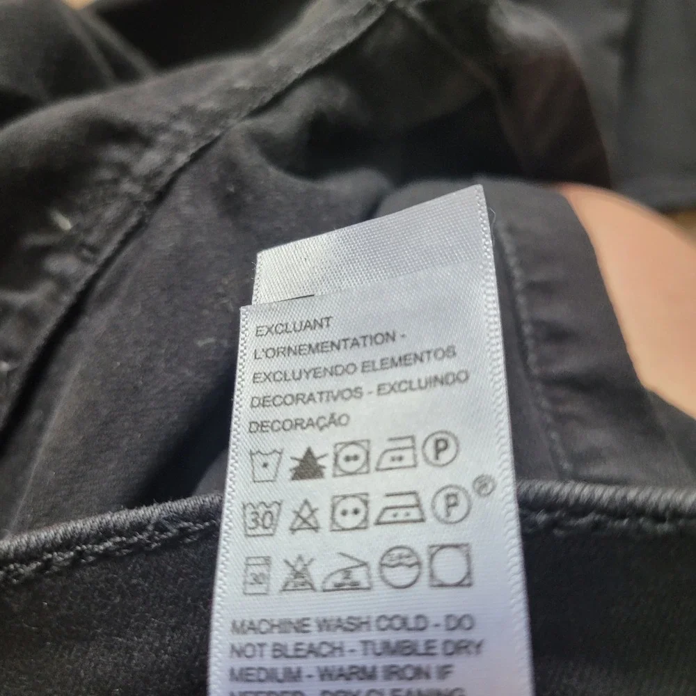 Levi's 8 Lot of 2 Classic Bootcut Jeans Black Mid‎ Rise Stretch Denim WaterLess